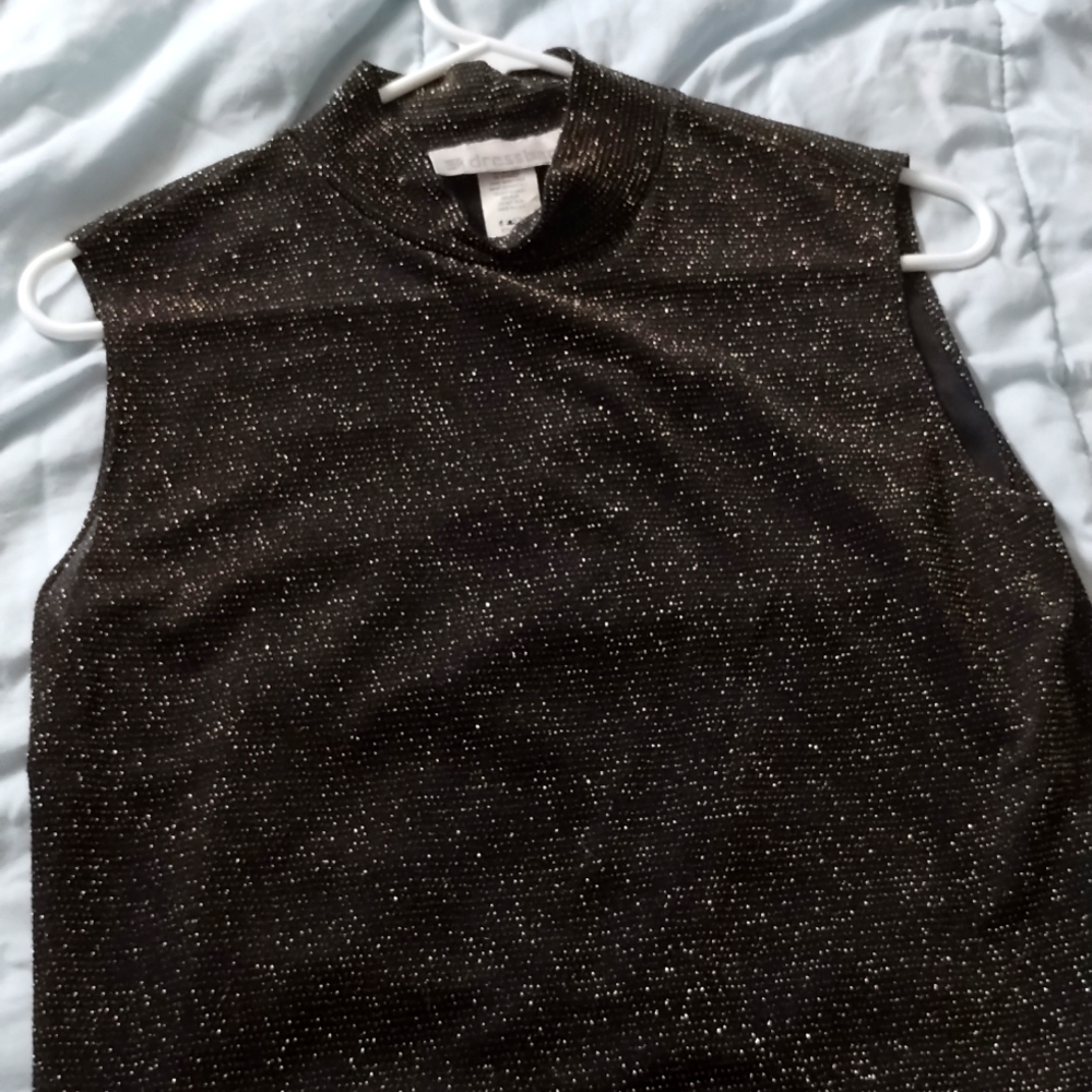 Sleeveless blouse by dress barn size Large